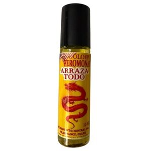 Destroys everything pheromones body oil / feromonas en aceite arrasa con todo